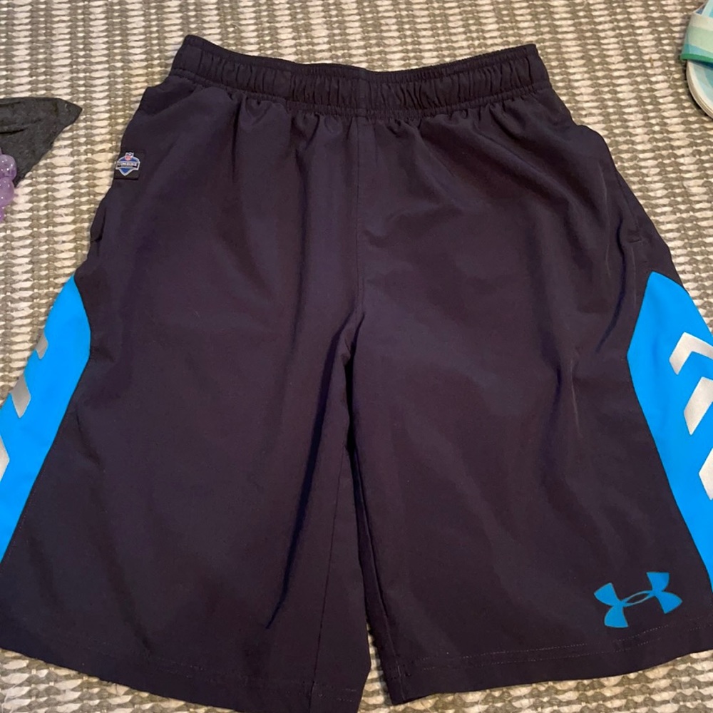Under Armour NFL Combine athletic shorts Size M EUC